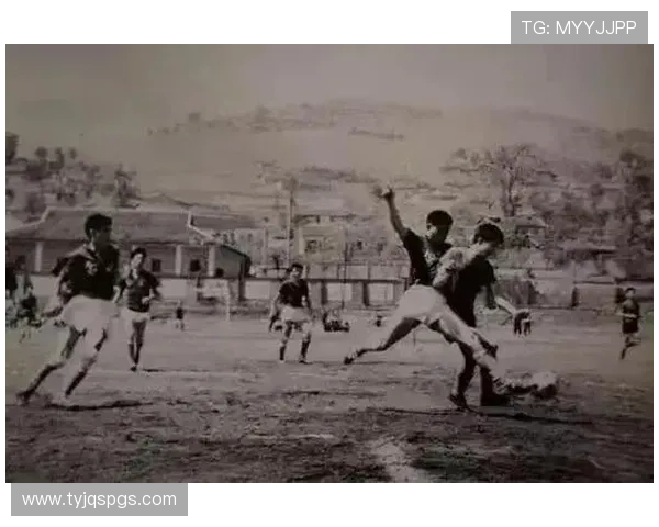 杭州足球队边路渗透战术分析及其在比赛中的成效与不足之处探讨